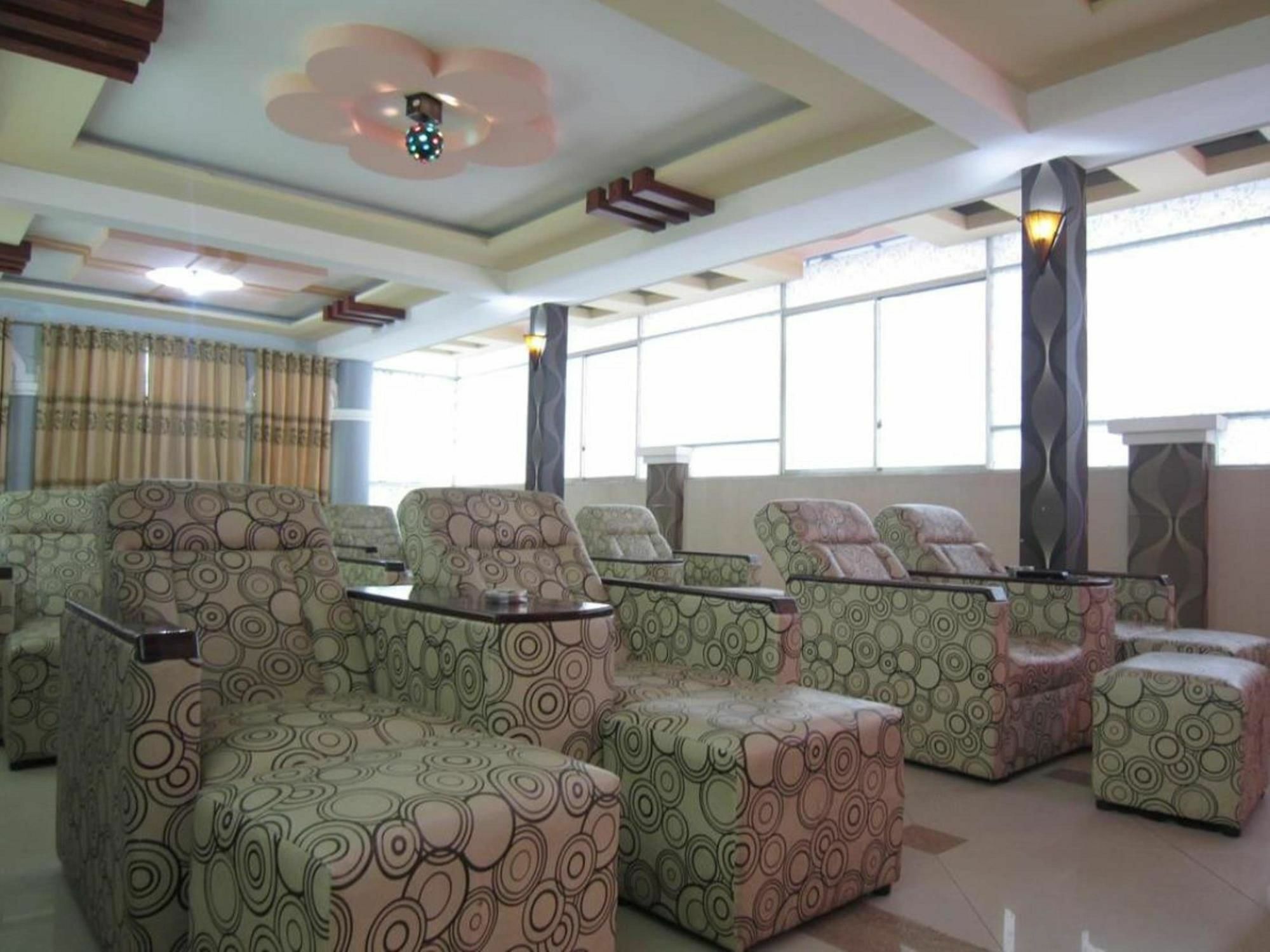 Tan Ha Hotel Ho Chi Minh-stad Buitenkant foto